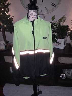 Unisex Running Room Jacket Sz L